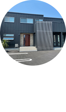 3 国道119番線沿い専用駐車場完備